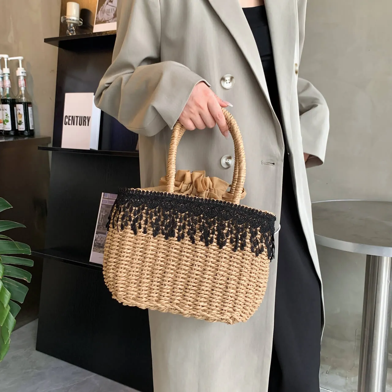 Handmade Straw Basket Beach Bag-Showtown