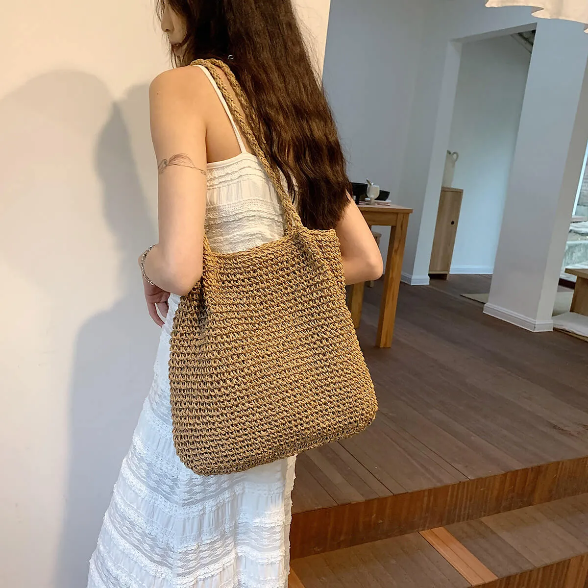 Natural Soft Straw Tote Bag With Zip -Showtown